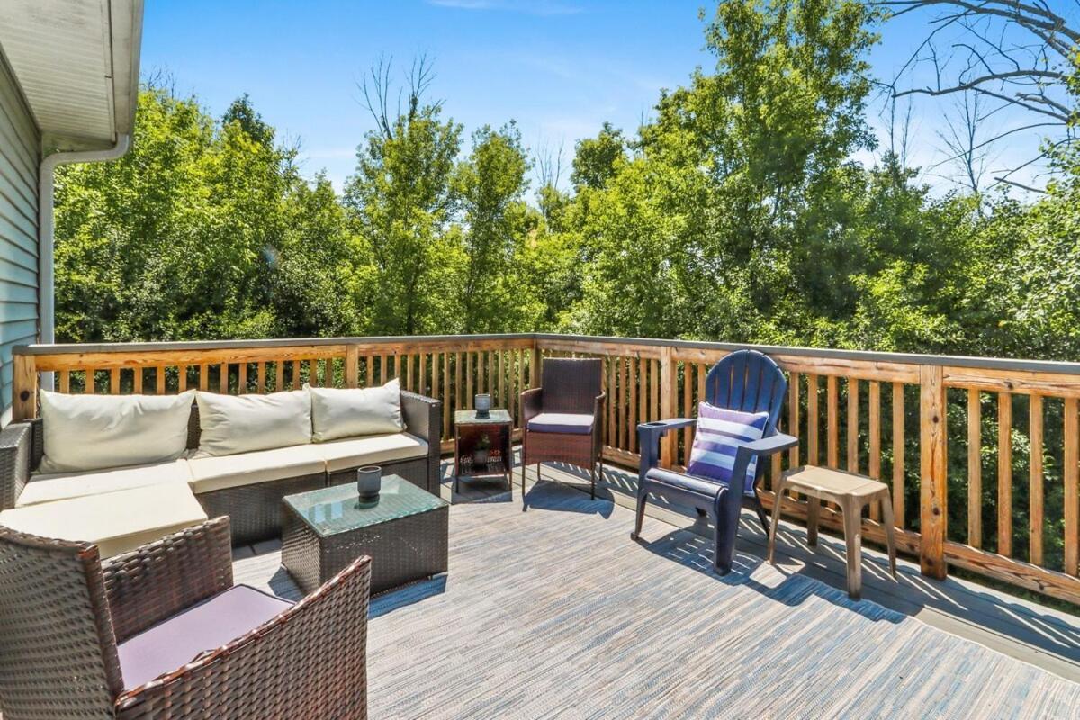 Como Lake Views On Deck - Screened-In Porch - Professional Decor - Fireplaces -Short Walk To Lake Vila Lake Geneva Exterior foto